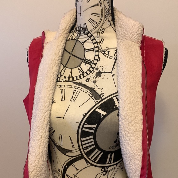 Suede look vest - Picture 11 of 11